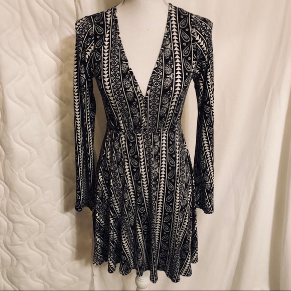 Express Dresses & Skirts - 🎅🏻ᴇxᴘʀᴇss ᴅʀᴇss